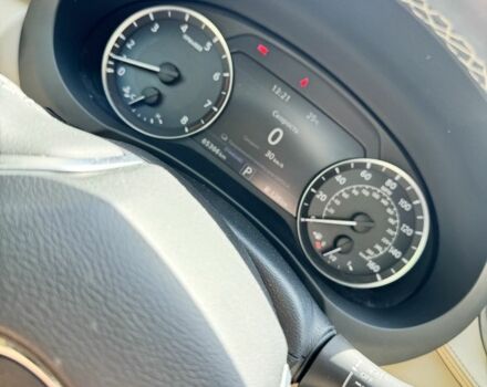 Белый Инфинити Q50, объемом двигателя 2 л и пробегом 68 тыс. км за 28500 $, фото 3 на Automoto.ua