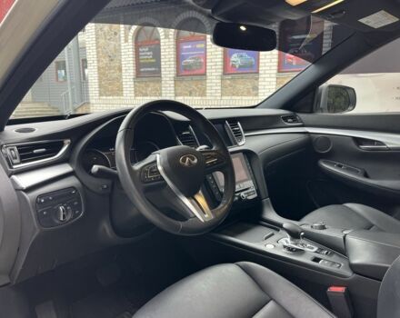 Белый Инфинити Q50, объемом двигателя 2 л и пробегом 198 тыс. км за 22999 $, фото 11 на Automoto.ua