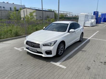 Білий Інфініті Q50, об'ємом двигуна 2 л та пробігом 140 тис. км за 16000 $, фото 1 на Automoto.ua