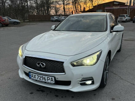 Белый Инфинити Q50, объемом двигателя 2.2 л и пробегом 104 тыс. км за 14500 $, фото 1 на Automoto.ua