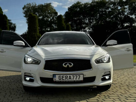 Білий Інфініті Q50, об'ємом двигуна 2.2 л та пробігом 148 тис. км за 16700 $, фото 1 на Automoto.ua