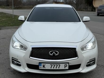 Білий Інфініті Q50, об'ємом двигуна 2.2 л та пробігом 250 тис. км за 12600 $, фото 1 на Automoto.ua