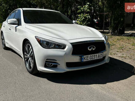 Інфініті Q50 2015 у Дніпро (Дніпропетровську) на Automoto.ua Білий Інфініті Q50, об'ємом двигуна 3.7 л та пробігом 159 тис. км за 14000 $, фото 1 на Automoto.ua