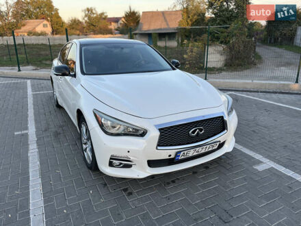 Инфинити Q50 2015 в Днепре (Днепропетровске) на Automoto.ua Белый Инфинити Q50, объемом двигателя 1.99 л и пробегом 118 тыс. км за 14500 $, фото 1 на Automoto.ua