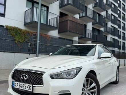 Білий Інфініті Q50, об'ємом двигуна 3 л та пробігом 123 тис. км за 15900 $, фото 1 на Automoto.ua