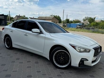 Білий Інфініті Q50, об'ємом двигуна 1.99 л та пробігом 174 тис. км за 13800 $, фото 1 на Automoto.ua
