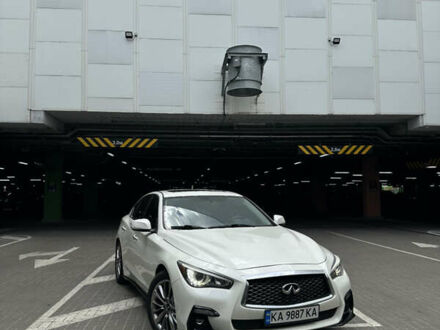 Білий Інфініті Q50, об'ємом двигуна 3 л та пробігом 145 тис. км за 18500 $, фото 1 на Automoto.ua