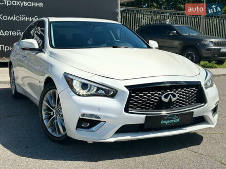Білий Інфініті Q50, об'ємом двигуна 3 л та пробігом 148 тис. км за 19999 $, фото 1 на Automoto.ua