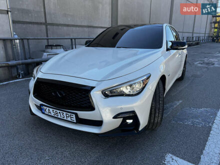 Білий Інфініті Q50, об'ємом двигуна 3 л та пробігом 83 тис. км за 29100 $, фото 1 на Automoto.ua