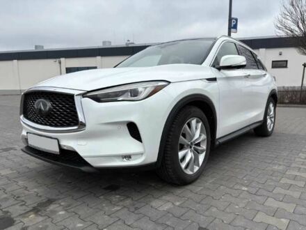 Инфинити Q50 2019 в Ровно на Automoto.ua Белый Инфинити Q50, объемом двигателя 2 л и пробегом 99 тыс. км за 14200 $, фото 1 на Automoto.ua