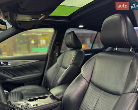 Черный Инфинити Q50, объемом двигателя 3.7 л и пробегом 202 тыс. км за 14000 $, фото 13 на Automoto.ua