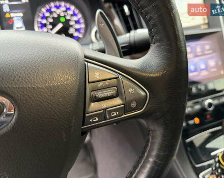 Чорний Інфініті Q50, об'ємом двигуна 3.5 л та пробігом 261 тис. км за 14300 $, фото 17 на Automoto.ua