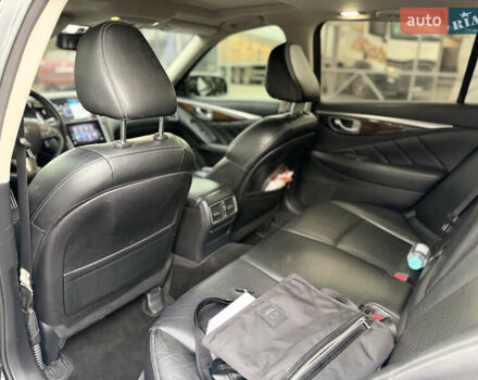 Чорний Інфініті Q50, об'ємом двигуна 3.5 л та пробігом 261 тис. км за 14300 $, фото 19 на Automoto.ua