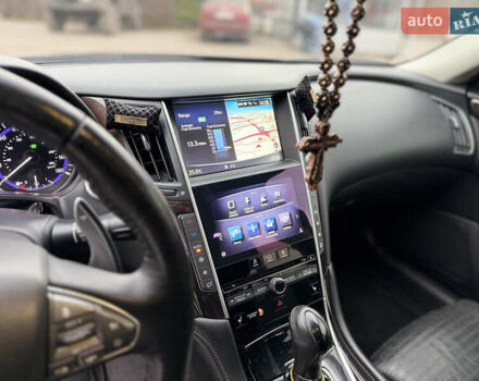 Чорний Інфініті Q50, об'ємом двигуна 3.5 л та пробігом 261 тис. км за 14300 $, фото 16 на Automoto.ua