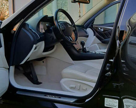 Черный Инфинити Q50, объемом двигателя 3.5 л и пробегом 130 тыс. км за 15000 $, фото 5 на Automoto.ua