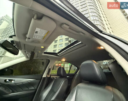 Черный Инфинити Q50, объемом двигателя 3.7 л и пробегом 150 тыс. км за 14650 $, фото 21 на Automoto.ua