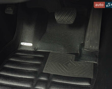 Черный Инфинити Q50, объемом двигателя 3.7 л и пробегом 150 тыс. км за 14650 $, фото 34 на Automoto.ua