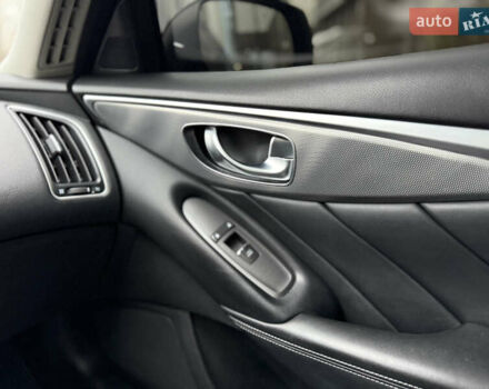 Черный Инфинити Q50, объемом двигателя 3.7 л и пробегом 150 тыс. км за 14650 $, фото 26 на Automoto.ua