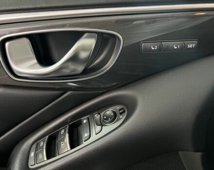 Черный Инфинити Q50, объемом двигателя 2.1 л и пробегом 240 тыс. км за 14900 $, фото 17 на Automoto.ua