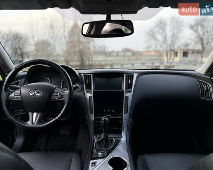 Черный Инфинити Q50, объемом двигателя 3.7 л и пробегом 186 тыс. км за 16300 $, фото 16 на Automoto.ua