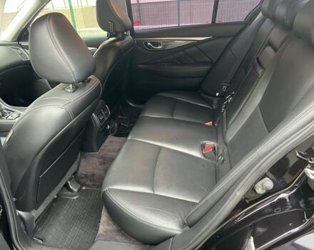 Черный Инфинити Q50, объемом двигателя 2.1 л и пробегом 240 тыс. км за 14900 $, фото 7 на Automoto.ua