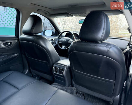 Черный Инфинити Q50, объемом двигателя 3.7 л и пробегом 186 тыс. км за 16300 $, фото 21 на Automoto.ua