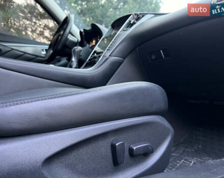 Чорний Інфініті Q50, об'ємом двигуна 3.7 л та пробігом 124 тис. км за 18400 $, фото 32 на Automoto.ua