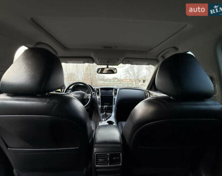 Черный Инфинити Q50, объемом двигателя 3.7 л и пробегом 186 тыс. км за 16300 $, фото 19 на Automoto.ua