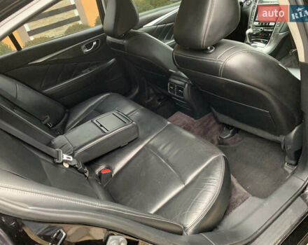 Черный Инфинити Q50, объемом двигателя 2.14 л и пробегом 190 тыс. км за 13350 $, фото 43 на Automoto.ua