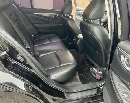 Черный Инфинити Q50, объемом двигателя 2.1 л и пробегом 240 тыс. км за 14900 $, фото 8 на Automoto.ua