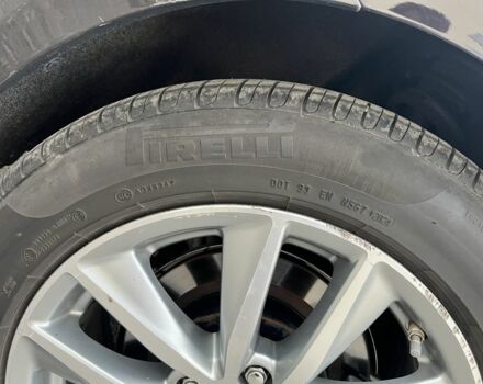 Черный Инфинити Q50, объемом двигателя 2.1 л и пробегом 240 тыс. км за 14900 $, фото 6 на Automoto.ua