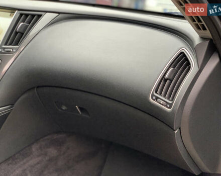 Черный Инфинити Q50, объемом двигателя 2.14 л и пробегом 190 тыс. км за 13350 $, фото 41 на Automoto.ua