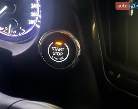 Черный Инфинити Q50, объемом двигателя 2 л и пробегом 53 тыс. км за 18900 $, фото 165 на Automoto.ua