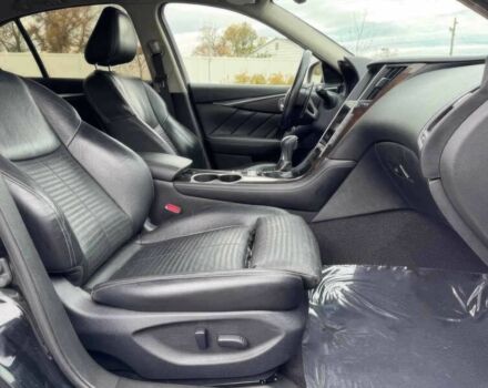 Чорний Інфініті Q50, об'ємом двигуна 3 л та пробігом 77 тис. км за 11400 $, фото 9 на Automoto.ua