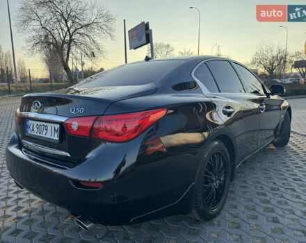 Чорний Інфініті Q50, об'ємом двигуна 3 л та пробігом 142 тис. км за 12500 $, фото 6 на Automoto.ua