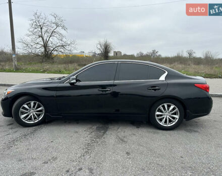 Черный Инфинити Q50, объемом двигателя 3 л и пробегом 80 тыс. км за 13300 $, фото 1 на Automoto.ua