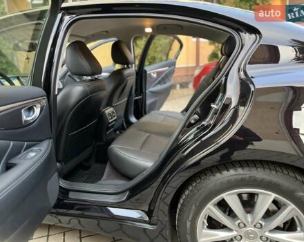 Черный Инфинити Q50, объемом двигателя 2 л и пробегом 53 тыс. км за 18900 $, фото 101 на Automoto.ua