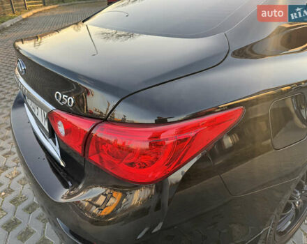 Чорний Інфініті Q50, об'ємом двигуна 3 л та пробігом 142 тис. км за 12500 $, фото 24 на Automoto.ua