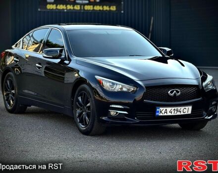 Черный Инфинити Q50, объемом двигателя 2 л и пробегом 190 тыс. км за 15000 $, фото 1 на Automoto.ua