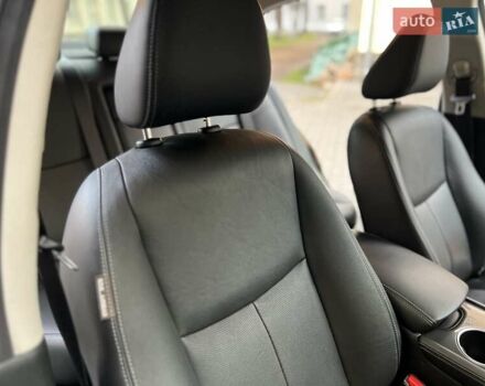 Черный Инфинити Q50, объемом двигателя 2 л и пробегом 53 тыс. км за 18900 $, фото 118 на Automoto.ua