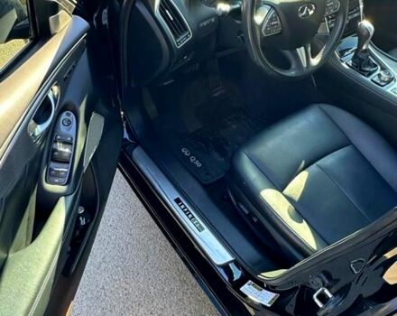 Черный Инфинити Q50, объемом двигателя 2 л и пробегом 137 тыс. км за 14500 $, фото 6 на Automoto.ua