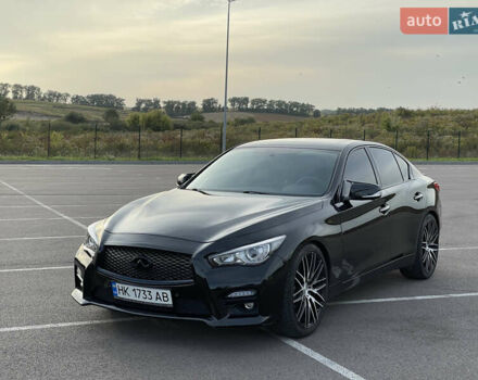 Черный Инфинити Q50, объемом двигателя 3 л и пробегом 155 тыс. км за 16699 $, фото 1 на Automoto.ua