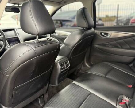 Черный Инфинити Q50, объемом двигателя 3.5 л и пробегом 149 тыс. км за 16999 $, фото 17 на Automoto.ua