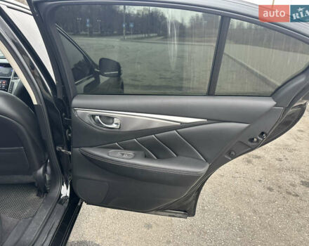 Черный Инфинити Q50, объемом двигателя 3 л и пробегом 80 тыс. км за 13300 $, фото 17 на Automoto.ua