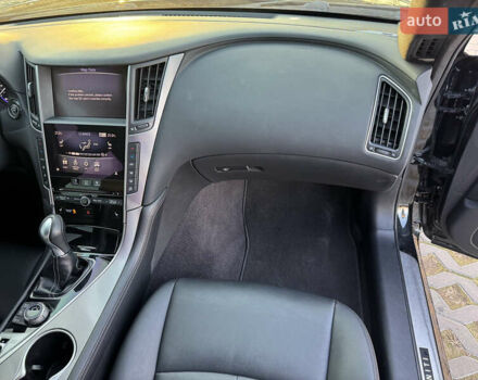 Чорний Інфініті Q50, об'ємом двигуна 3 л та пробігом 142 тис. км за 12500 $, фото 19 на Automoto.ua