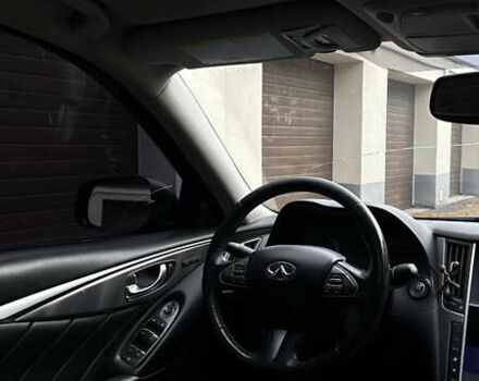 Черный Инфинити Q50, объемом двигателя 1.99 л и пробегом 150 тыс. км за 11499 $, фото 10 на Automoto.ua