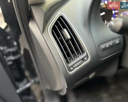 Черный Инфинити Q50, объемом двигателя 2 л и пробегом 53 тыс. км за 18900 $, фото 90 на Automoto.ua