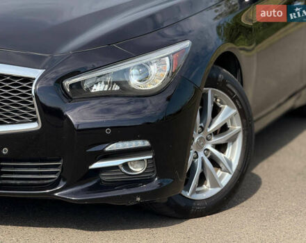 Черный Инфинити Q50, объемом двигателя 3 л и пробегом 157 тыс. км за 13500 $, фото 4 на Automoto.ua