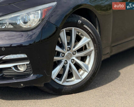 Черный Инфинити Q50, объемом двигателя 3 л и пробегом 157 тыс. км за 13500 $, фото 6 на Automoto.ua