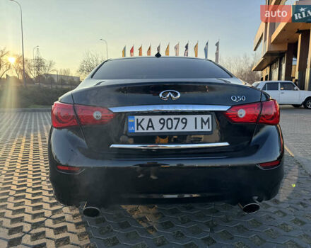 Чорний Інфініті Q50, об'ємом двигуна 3 л та пробігом 142 тис. км за 12500 $, фото 5 на Automoto.ua